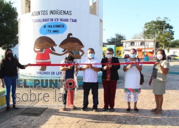 Artistas indígenas plasman en José María Morelos pintura alusiva al «Día Internacional de la Lengua Materna»