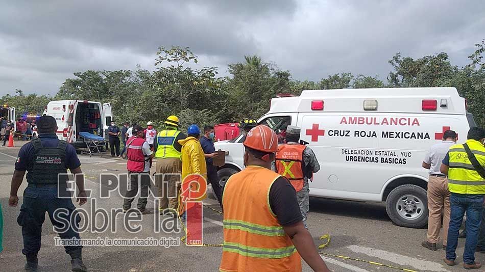 Choque en tramo carretero cerca de “El Tintal” entre camión de pasajeros y volquete deja saldo preliminar de 8 muertos