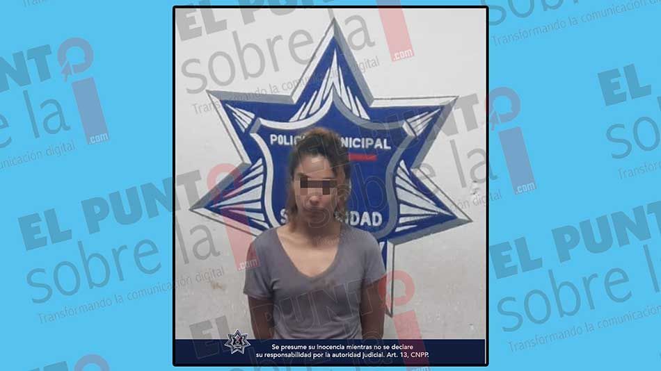 Detienen en Playa del Carmen a mujer, presunta partícipe en un homicidio, cuando trataba de huir en motocicleta