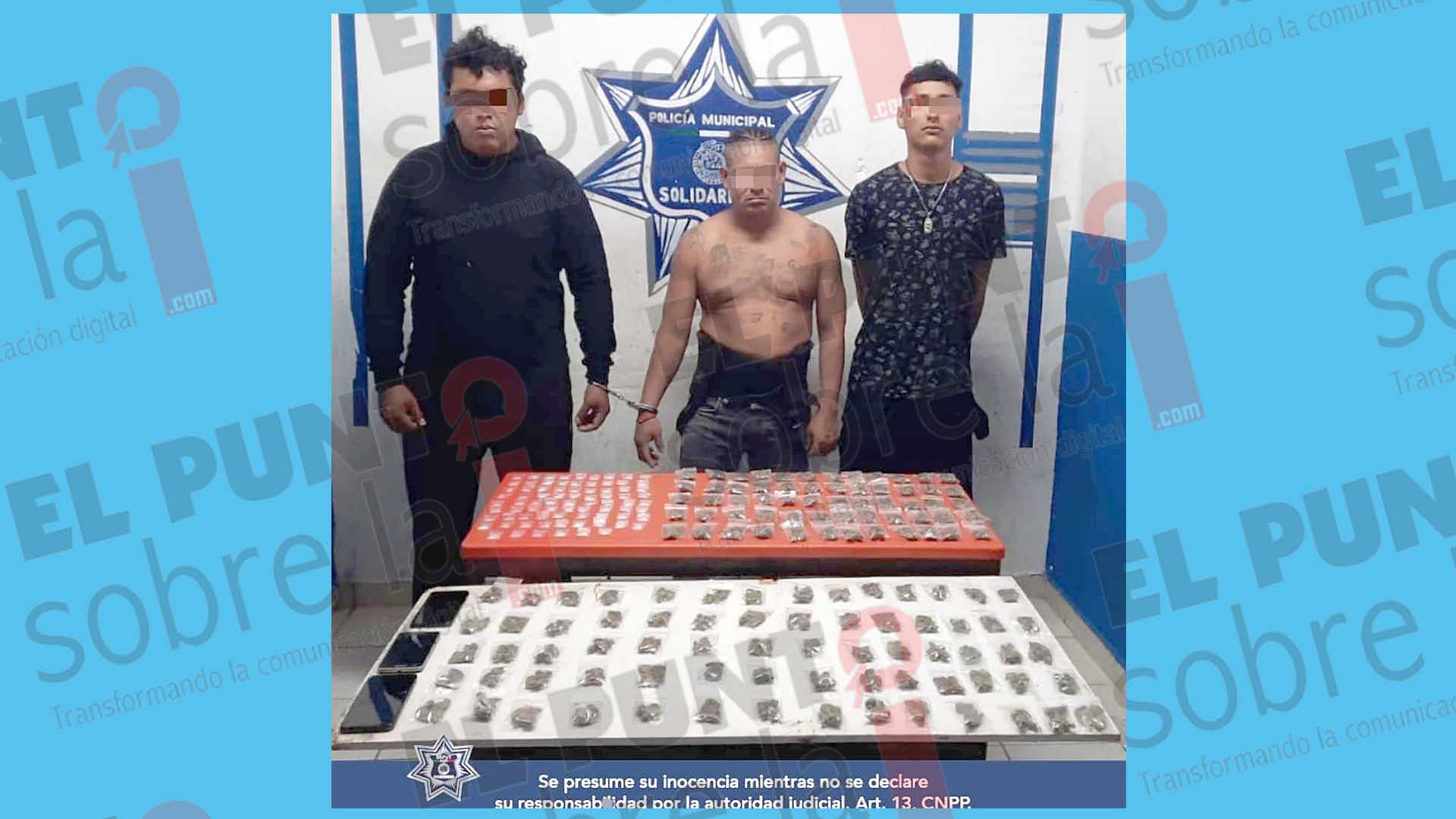 Policías Municipales detienen en Playa del Carmen a tres sujetos con más de 200 dosis de droga