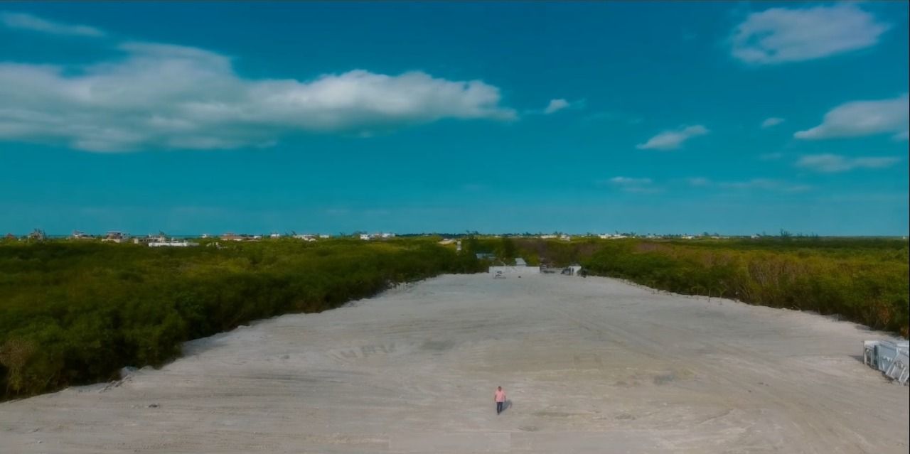 Concluye SEMARNAT que Nivardo Mena no enterró la basura de Holbox