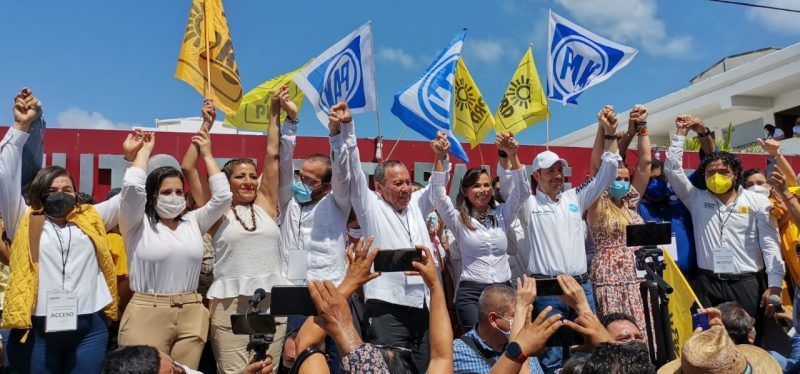 Laura Fernández se registra como candidata de la coalición “Va por Quintana Roo”