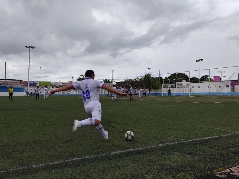 Liga de futbol de veteranos continua con sus actividades este sábado 19