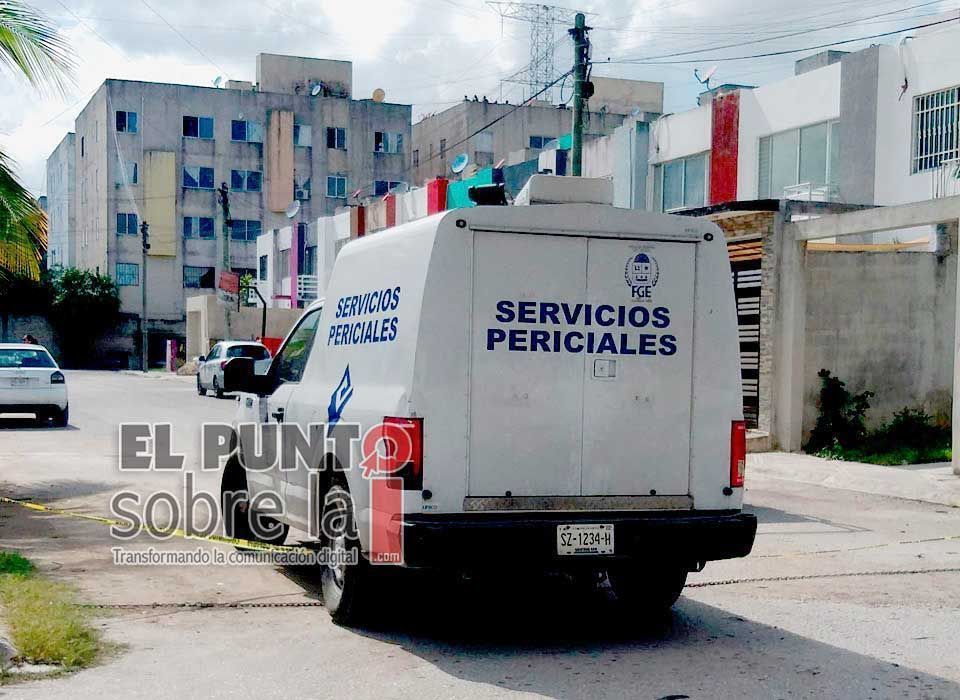 Una niña fallece al quedar atorada de una ventana de su casa