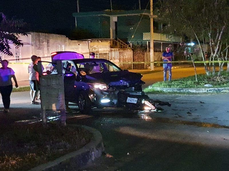 Aparatoso accidente en Chetumal, 5 personas lesionadas