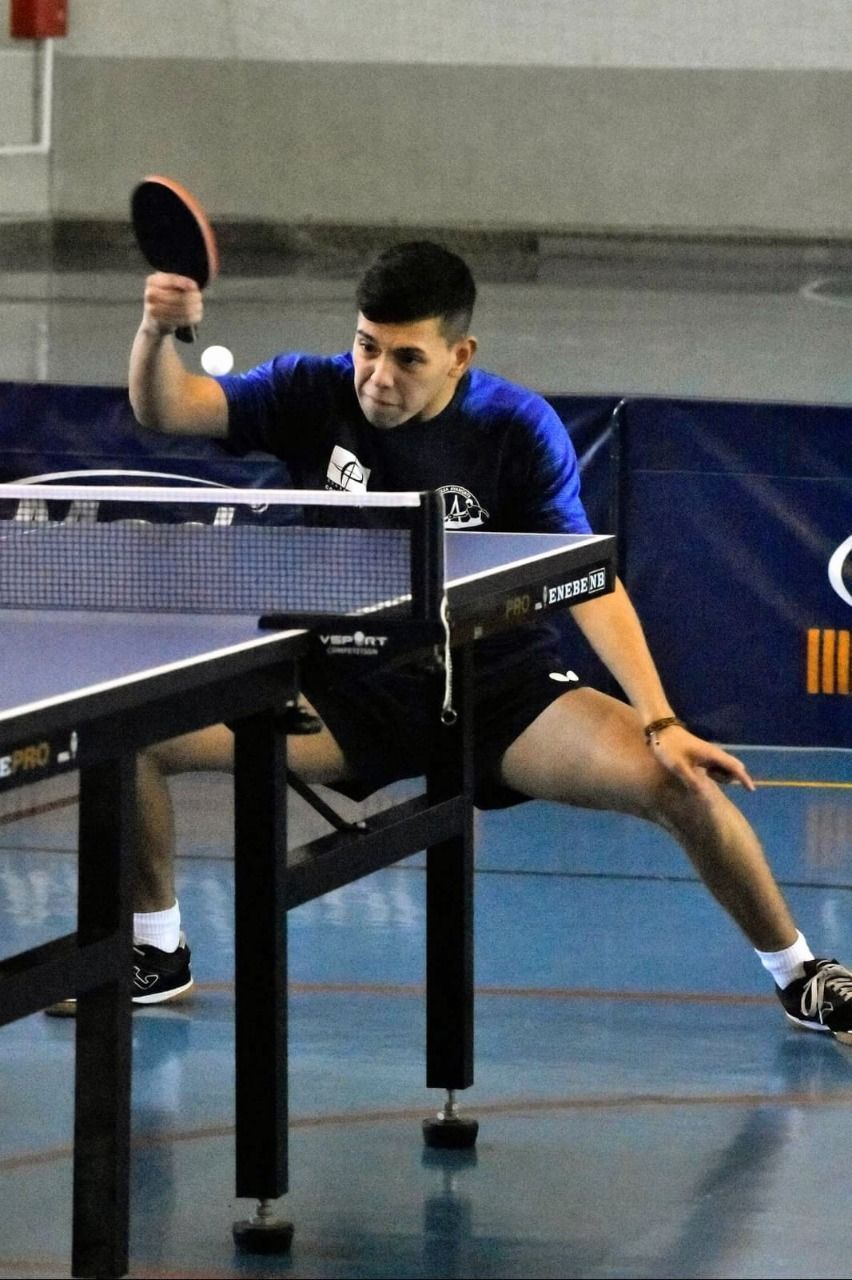 Darío Arce coloca al equipo de Ayamonte en la pelea por el ascenso en la Liga de Tenis de Mesa de España