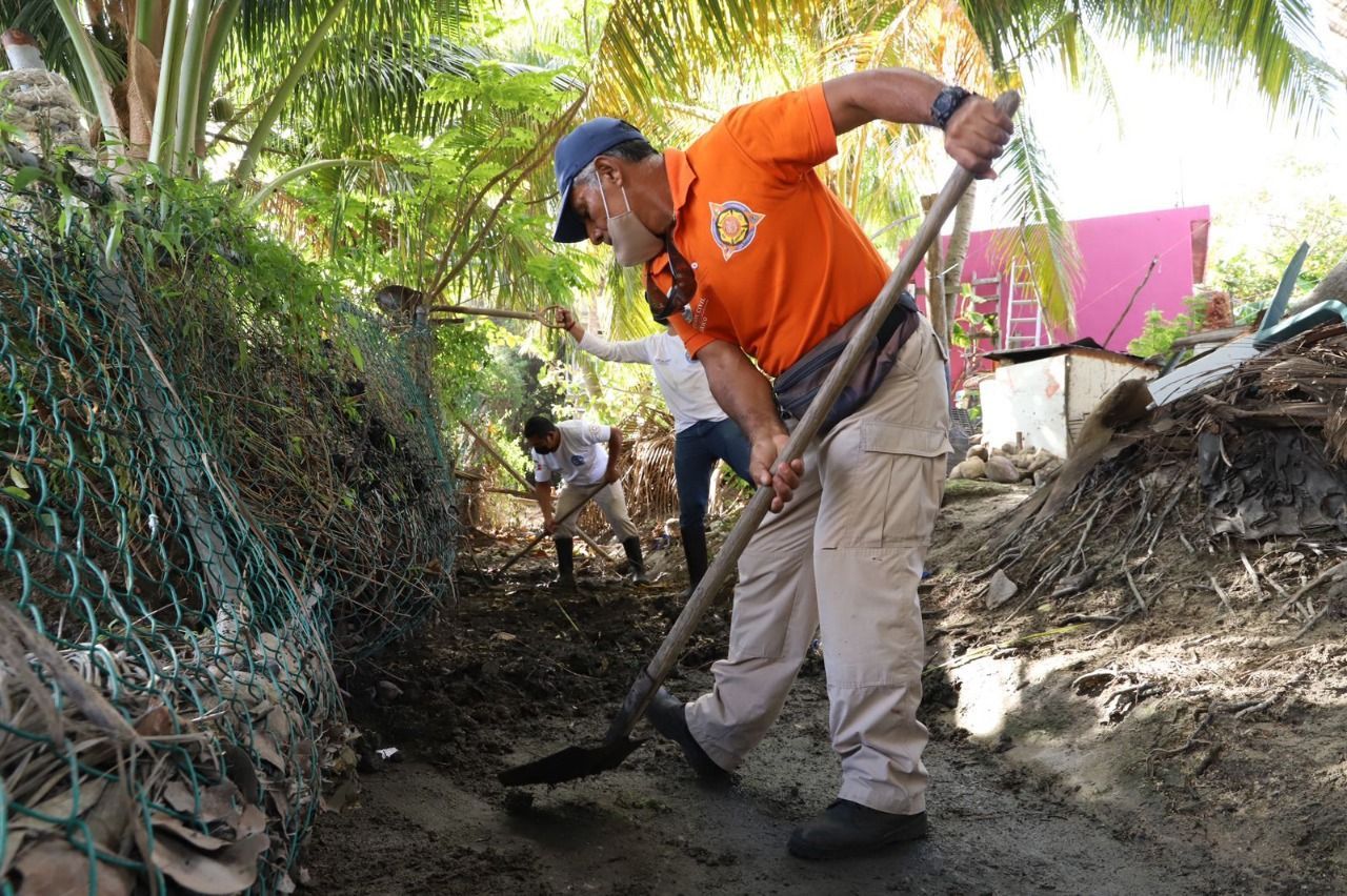 Realizan trabajos de prevención en Isla Mujeres para prevenir encharcamientos y afectaciones