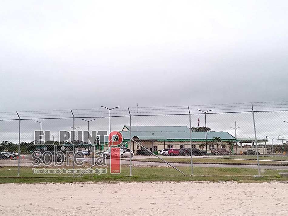 Reportan ingreso de 400 beliceños a Quintana Roo al cabo del primer día de la reapertura en frontera común