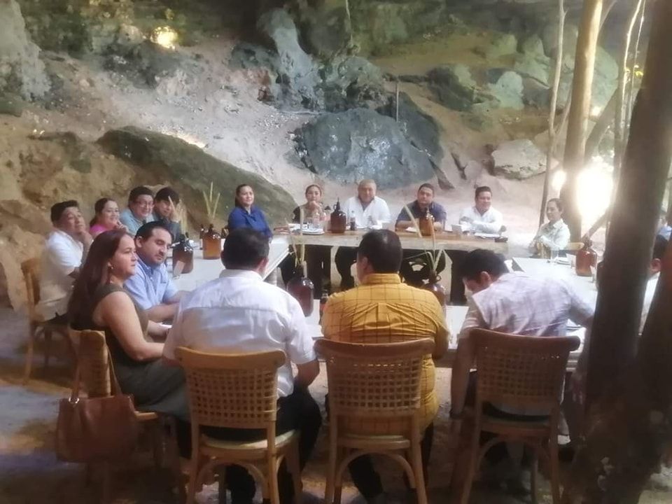 Empresarios se reúnen con Legislador