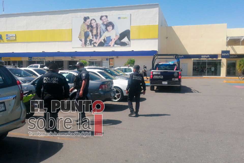 Asaltan a sujeto que salía de sucursal bancaria de Chetumal, le quitan 220 mil pesos