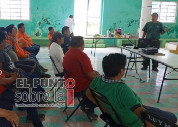 Conafor capacita a brigadistas de Lázaro Cárdenas contra incendios forestales