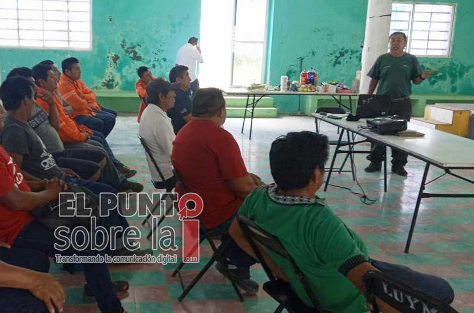 Conafor capacita a brigadistas de Lázaro Cárdenas contra incendios forestales