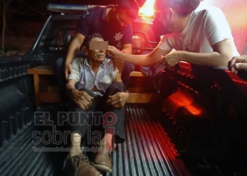 Hallan vivo y a salvo a octogenario extraviado en montes de Lázaro Cárdenas