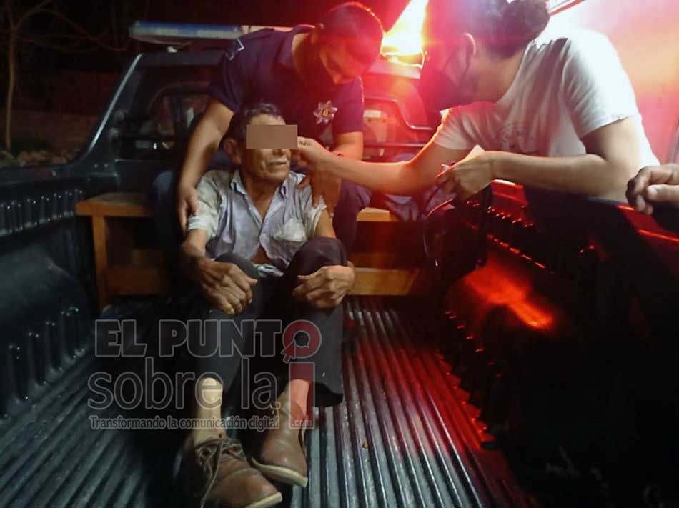 Hallan vivo y a salvo a octogenario extraviado en montes de Lázaro Cárdenas