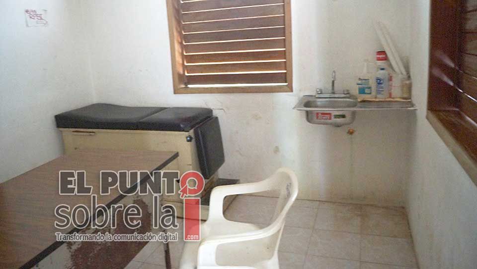 Más de una decena de comunidades de Lázaro Cárdenas sin unidades para atender urgencias