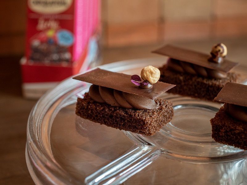 Aprende a preparar deliciosos postres de chocolate con el chef Irvin Jiménez