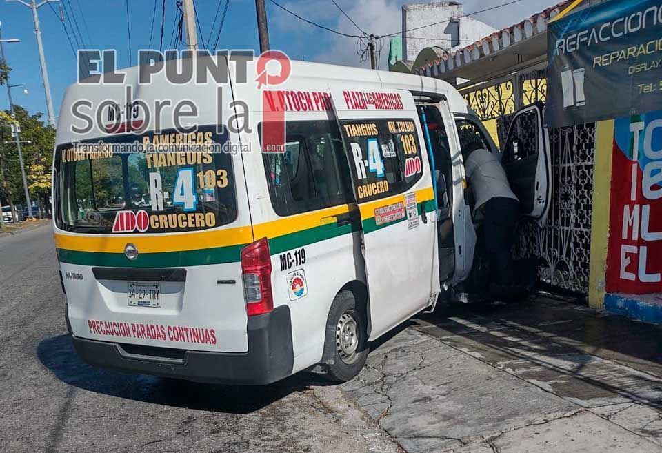 Siete lesionados deja una colisión entre dos colectivos del transporte público: ambos alegan luz verde