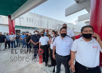 Colocan sellos de huelga en cadena de restaurantes de comida china en Cancún