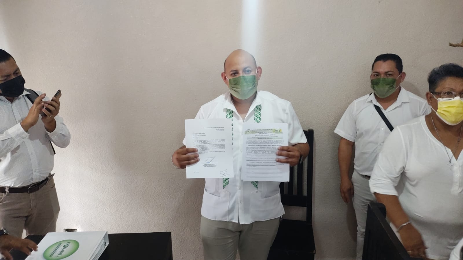 Emmanuel Araujo se registra como aspirante secretario general del SITEM Quintana Roo