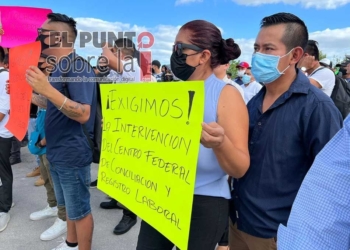 Acuerdan revisar contrato colectivo de trabajo en hotel de Puerto Morelos