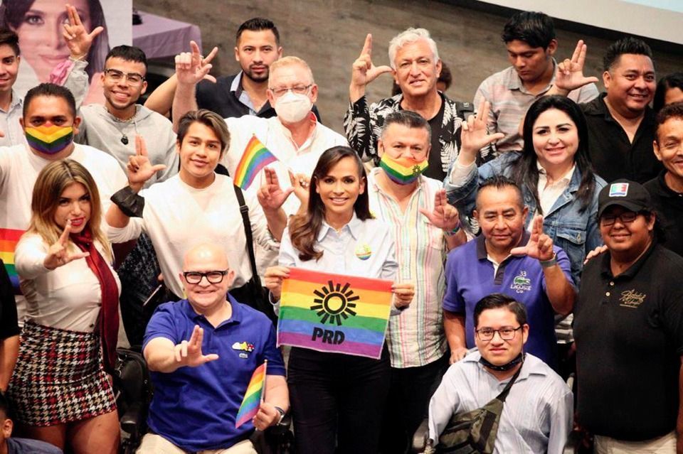 Laura Fernández propone un gobierno que privilegie el trato digno a todo ser humano