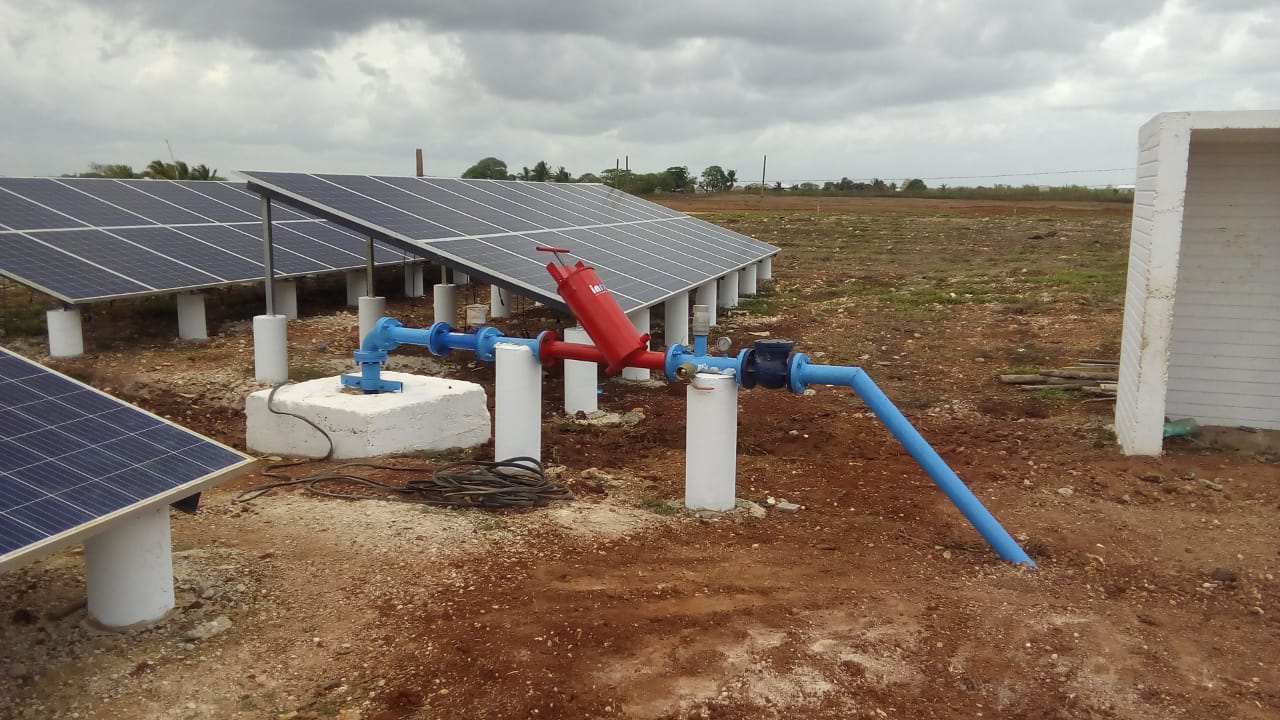 Agricultores sustituyen diésel por energía fotovoltaica en Quintana Roo