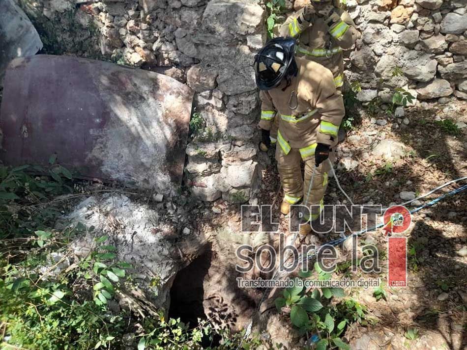 Rescatan a sujeto que cayó en una cueva en colonia de Kantunilkín