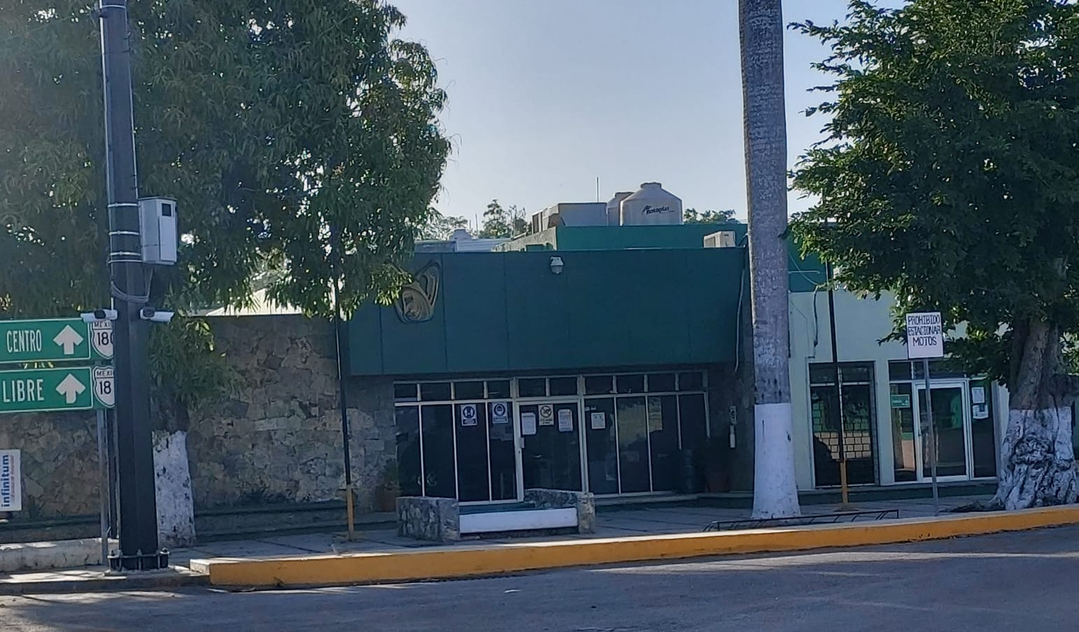 Quejan recurrentes en el IMSS de Valladolid; usuarios tachan de pésimo el servicio