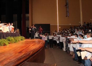 Se instalan y toman protesta Consejos Municipales de Participación Escolar en la Educación