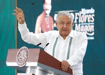 Pese a los contratiempos Tren Maya y aeropuerto de Tulum estarán listos a tiempo; AMLO