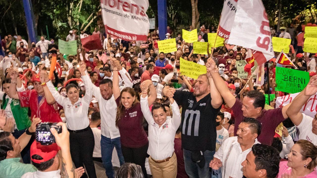 Puerto Aventuras se pinta de guinda en apoyo a Mara Lezama y Silvia Dzul