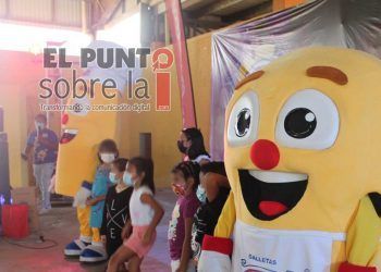 Estudiantes de secundaria de Mérida visitan Feria