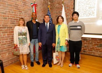 Autoridades y empresarios yucatecos se reúnen con potenciales inversionistas norteamericanos
