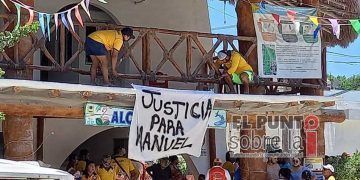 Irrumpen más de 60 taxistas en sede gubernamental de Holbox tras paliza de jaliscienses a chofer