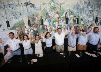 Liderazgos nacionales del PAN y PRD respaldan a Laura Fernández y llaman al voto útil