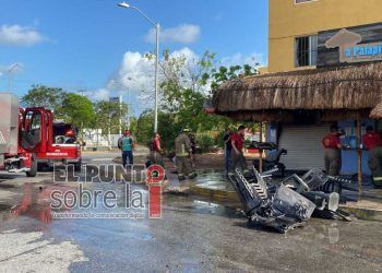 Se incendia bar en fraccionamiento al norte de Cancún, sin lesionados pero cuantiosos daños