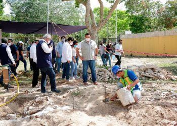 Alcalde de Mérida inicia rehabilitación de parque en comisaría de Dzoyaxché