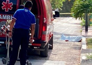 Asesinan de varios disparos a un hombre, a espaldas del edificio del Poder Judicial