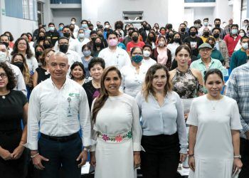 Mara Lezama y Laura Fernández asumen compromisos con mujeres empresarias