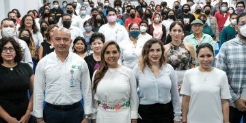 Mara Lezama y Laura Fernández asumen compromisos con mujeres empresarias