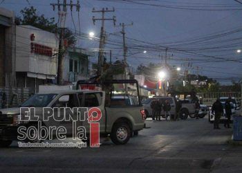 En busca de drogas, catean cuartería cerca del “Crucero” de Cancún