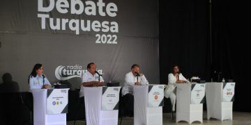 Contundente participación de Nivardo Mena en debate ciudadano