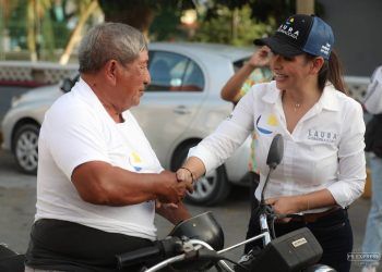 Laura Fernández garantiza fondo especial para las islas