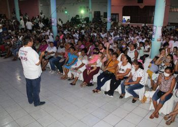 Buscará Nivardo Mena garantizar seguridad social a las mujeres