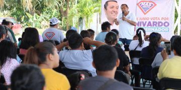 Revela Nivardo Mena que fue el único candidato que ayudó en Pandemia