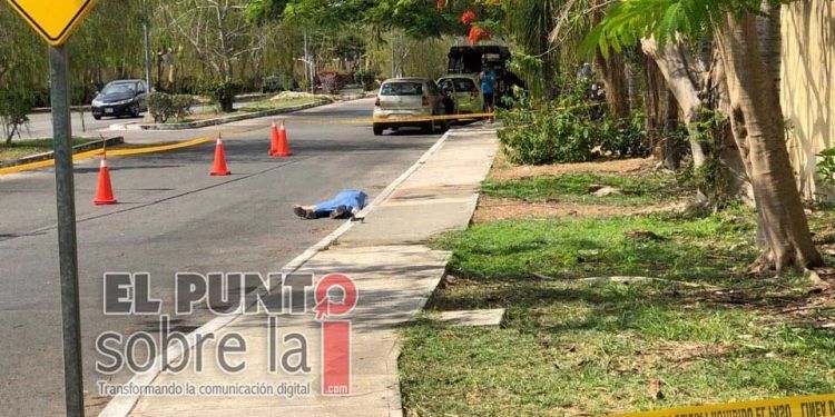 Sale a caminar y ya no regresa: sufre un infarto fulminante