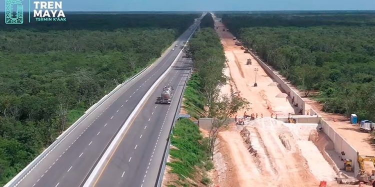 El Tren Maya “va”, pese a “pseudoambientalistas y farsantes”: AMLO