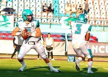 Tiburones de Cancún iniciaron preparación para enfrentar a los Parrilleros en futbol americano