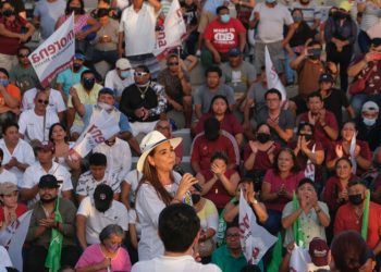 Mara Lezama arrancó en Cozumel su gira de agradecimiento, su compromiso “No les voy a fallar”