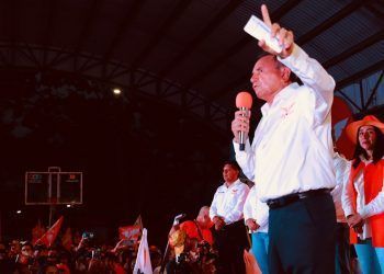 José Luis Pech cierra campaña en Chetumal